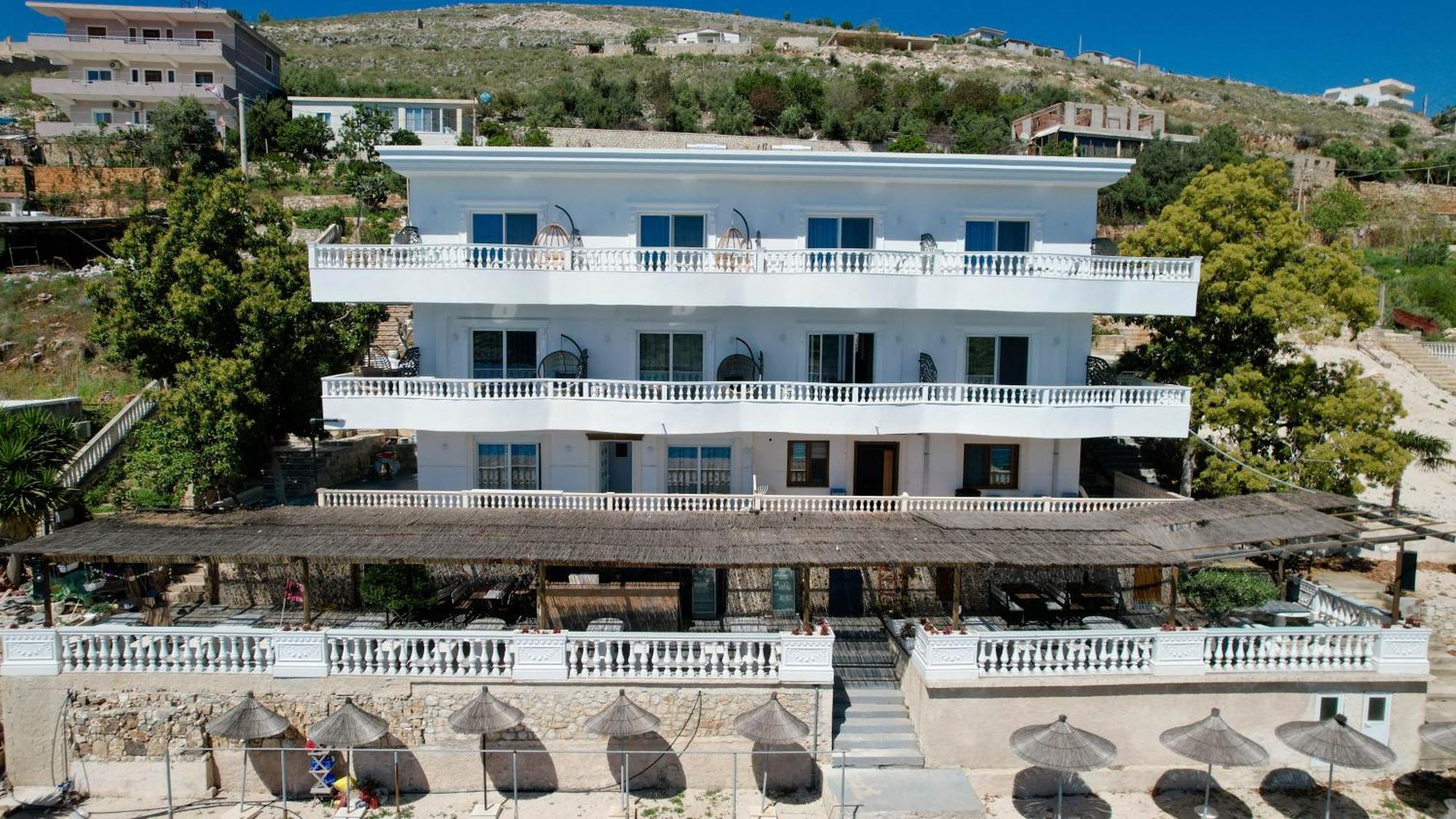 Villa Juna Beach Саранда Экстерьер фото